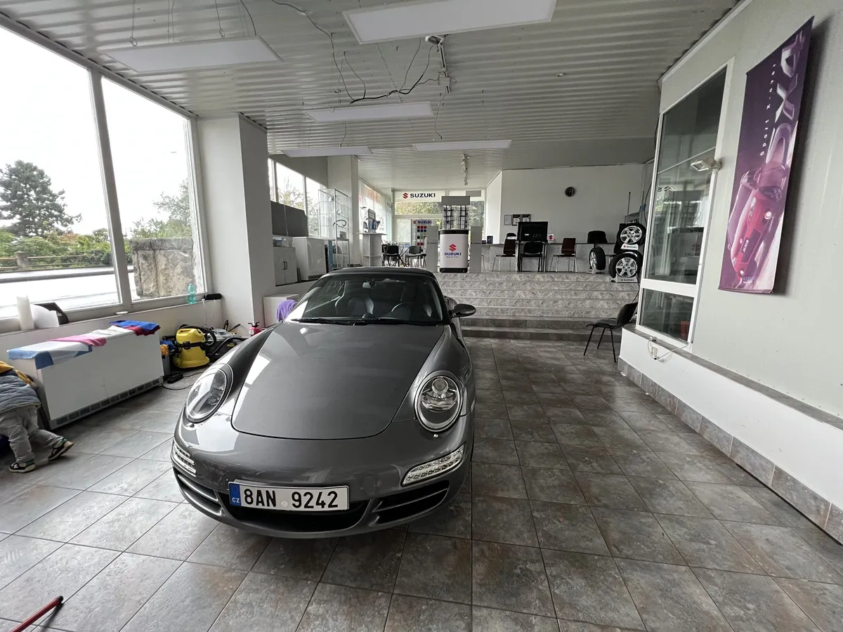 Pronájem komerční nemovitosti 700 m²